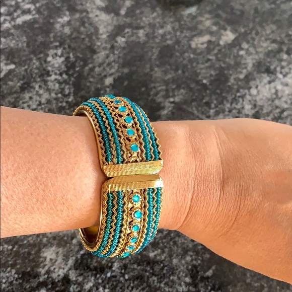 Gorgeous Bangle - Picture 4 of 4